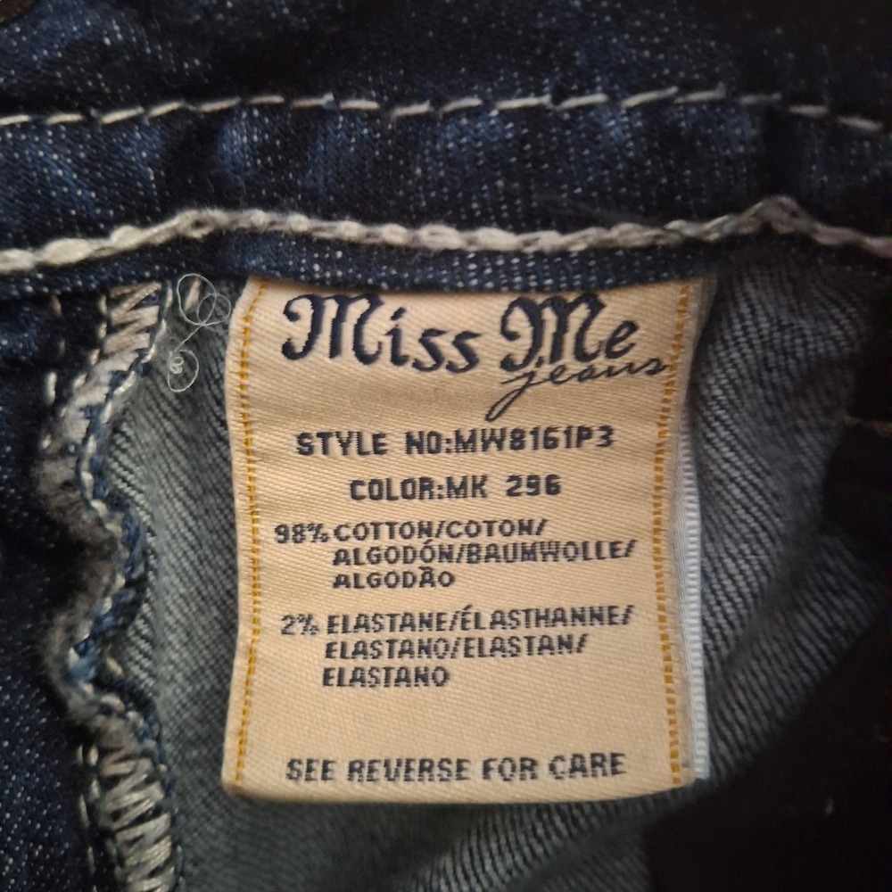 Miss Me Womens Mid Rise Capri Jeans Embroidered Dark Wash MW8161P3 Size 30 - Picture 6 of 11